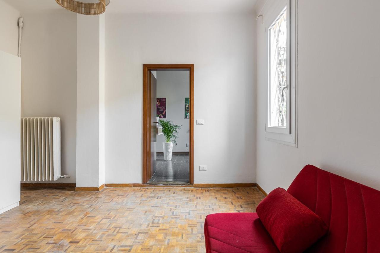 Alessandrini Apartment Alla Finestrella By Wonderful Italy Болоня Екстериор снимка